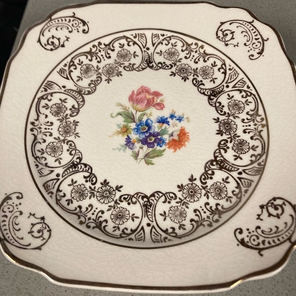 Harker Pottery plates - Picture 2 of 4